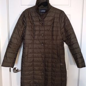 Lands End size 8 packable coat